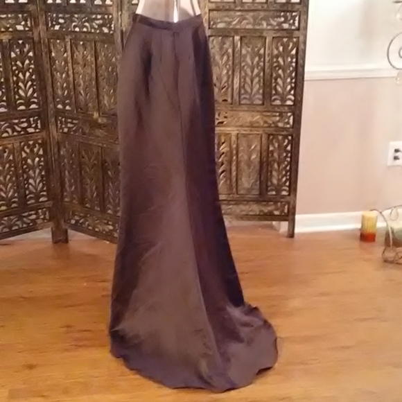 Brown 2 piece, top & skirt, size 4 - Picture 6 of 8